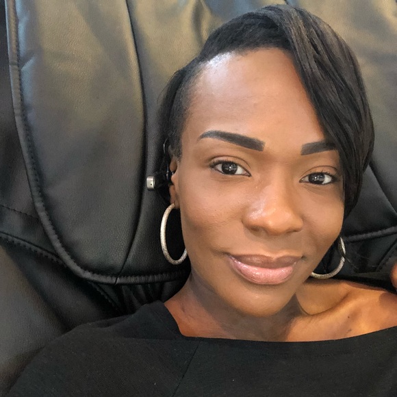 Meet your Posher, Tinesha - Picture 1 of 1